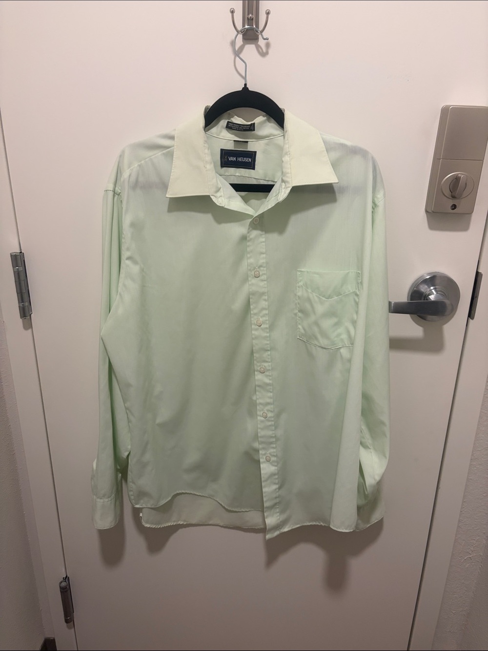 Vintage Van Heusen Mint Green Long Sleeve Dress Shirt 17 34/35 Made in USA